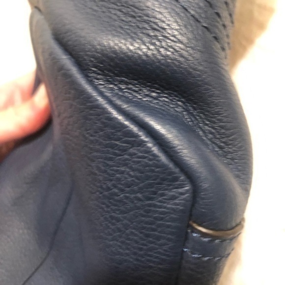 B makowsky blue leather zipper tote bag - Picture 6 of 11